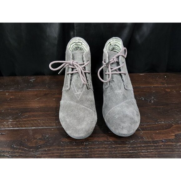 EUC TOMS Desert Wedge Gray Suede Lace-Up Booties/Sz. 6M - Picture 5 of 9